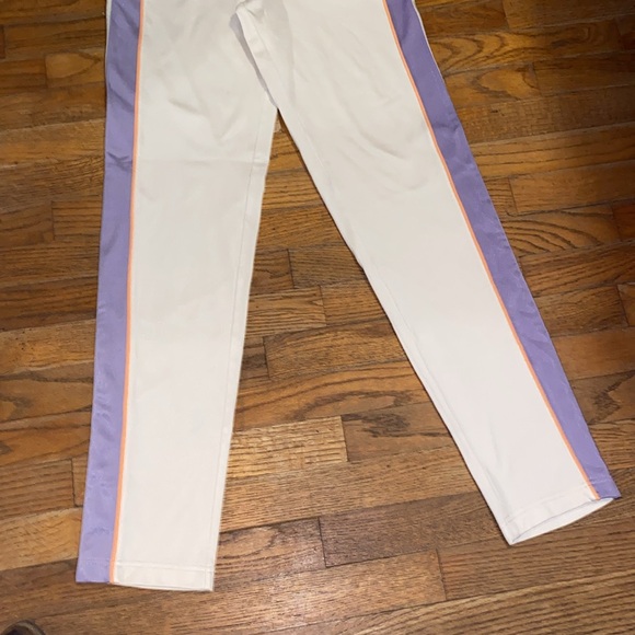 NWOT Spirit Jersey USA white, with subtle pops of color and a stripe down leg - Picture 3 of 4